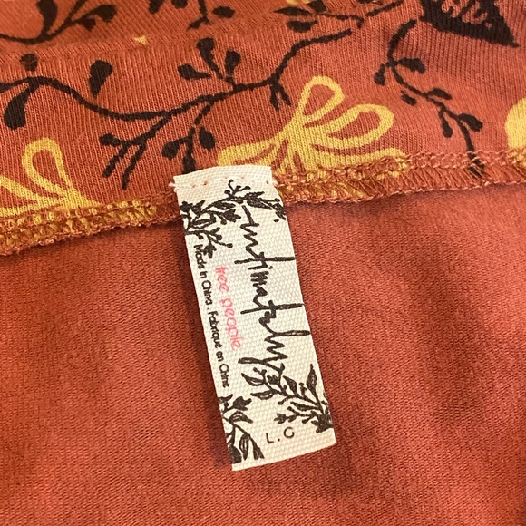 adorable, adjustable boho pattern strapless top - Picture 6 of 6